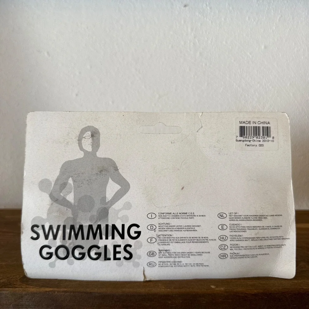 Retro Kids Swimming Goggles Blue Ages 3 Plus New Old Stock